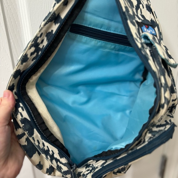 KAVU Tribal Print Rope Sling Bag Backpack - Picture 6 of 8